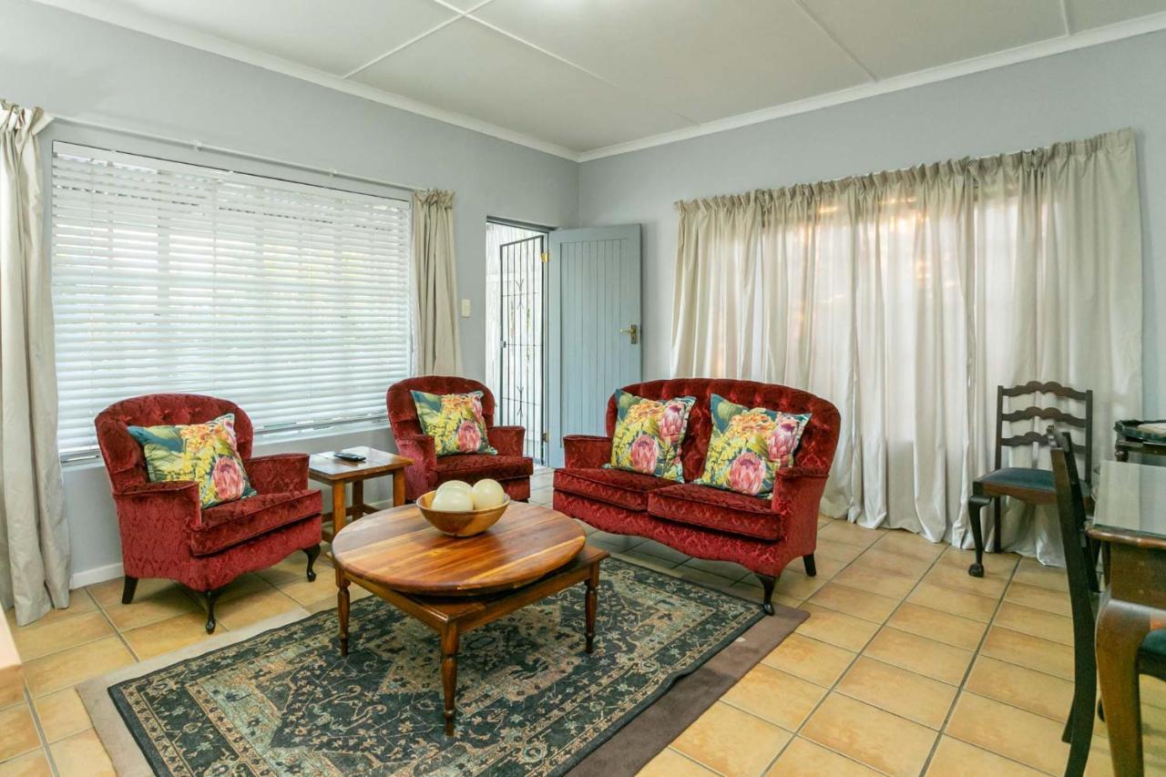 Willa Ravenscliff Self Catering Oudtshoorn Zewnętrze zdjęcie